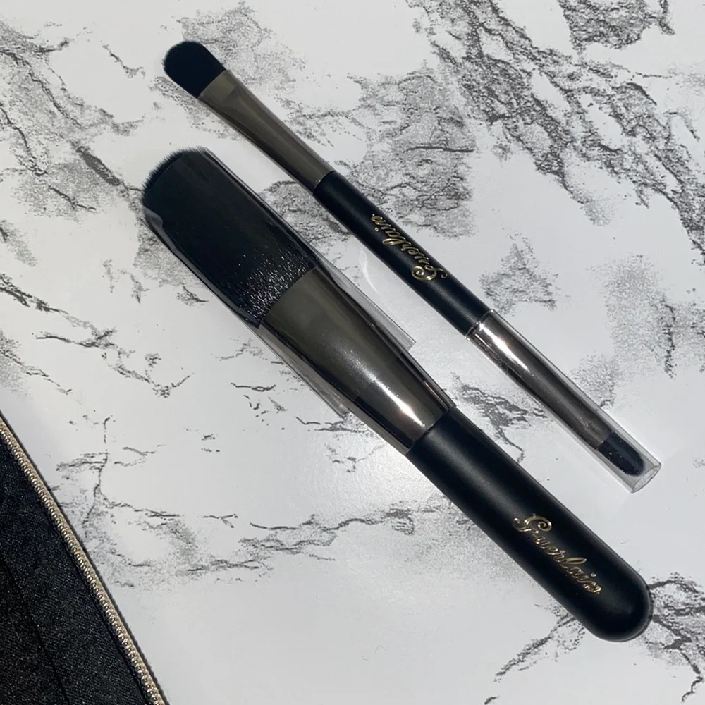 NWOB Guerlain mini duo brush set: powder brush & double ended brush Never used